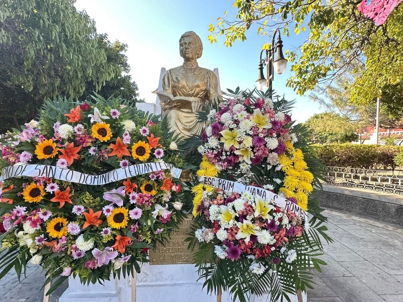Conmemoran natalicio de Doña Juana C. Romero en Santo Domingo Tehuantepec