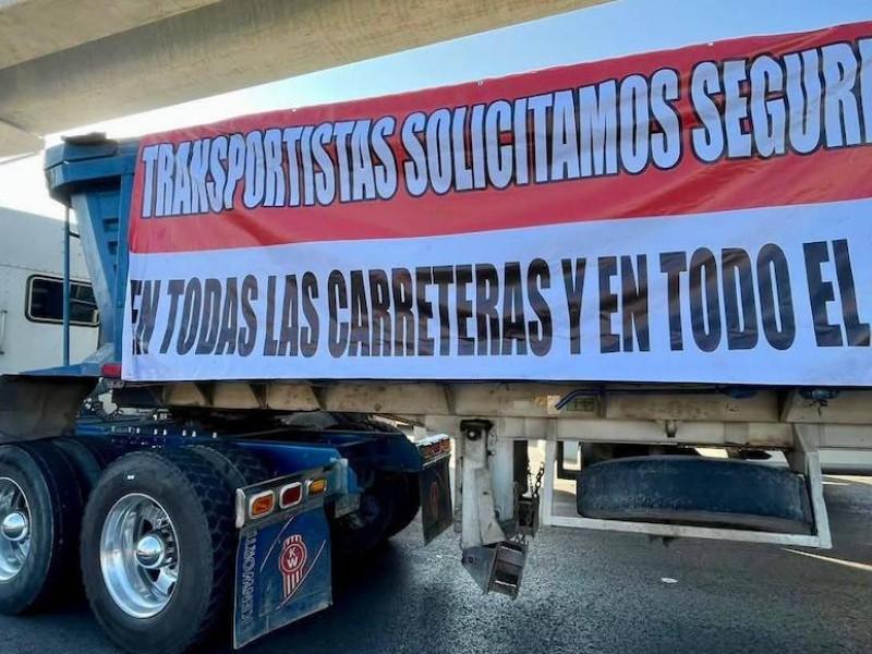 Conoce los puntos donde habrá cierres por protesta de transportistas en Querétaro