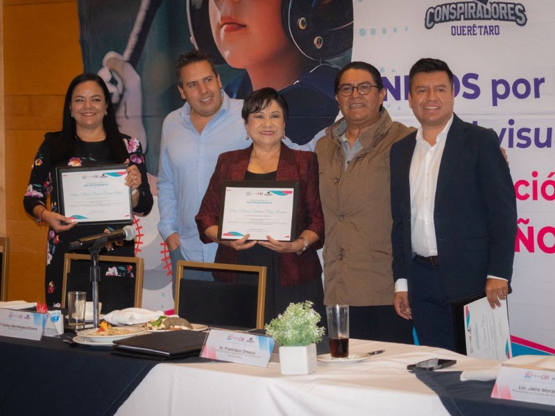 Conspiradores de Querétaro se une al programa “Ver Mejor”