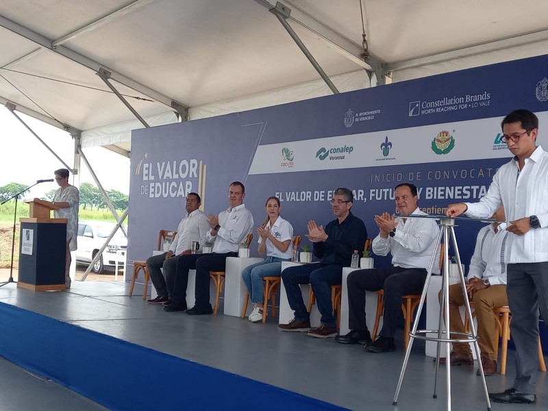 Constellation Brands presenta programa de becas para Veracruz