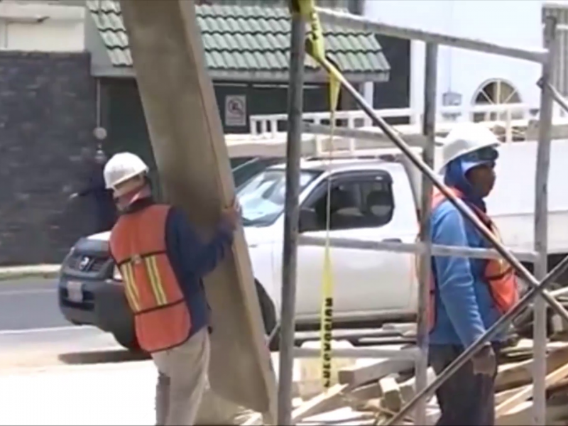 Constructores laguneros piden a Esteban Villegas designación de obras