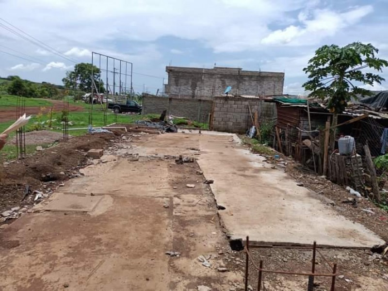 Atenderán con construcción de casas zona más marginada de Tepic