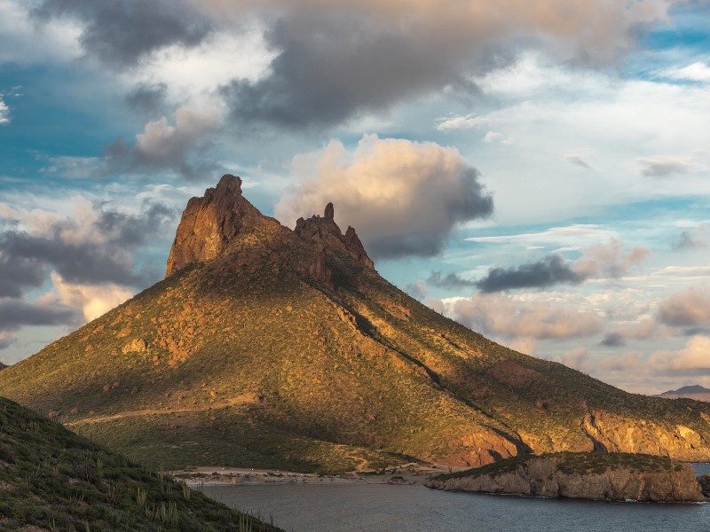 Construirán un arrecife artificial en las faldas del Tetakawi