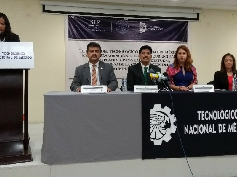 Construye el Tecnológico de México, nuevos planes educativos