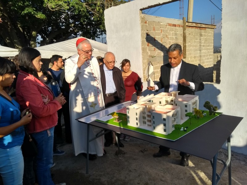 Construyen casas para refugiados en Tlaquepaque