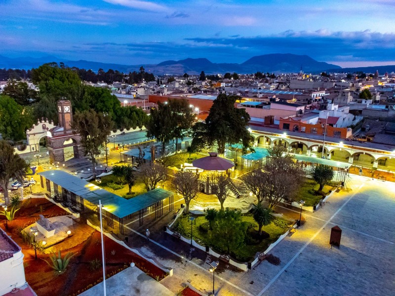 Construyen plaza de los mariachis en Calimaya