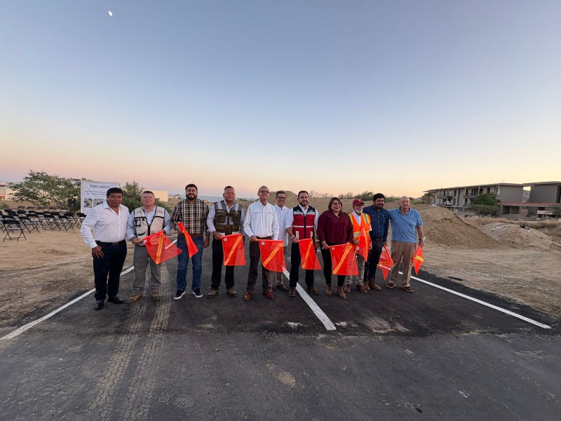 Construyen vialidad para desviar flujo vehicular de la Glorieta de Fonatur