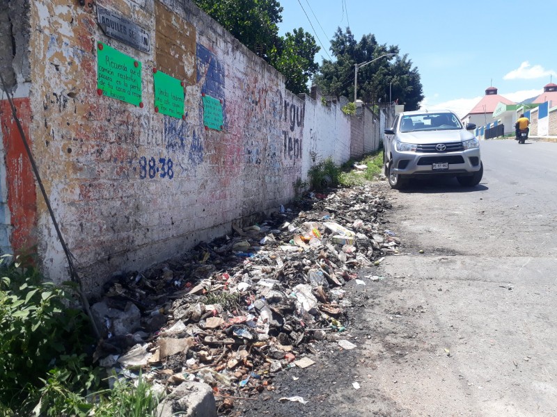 Contaminación calle Aquiles Serdán genera foco de infección