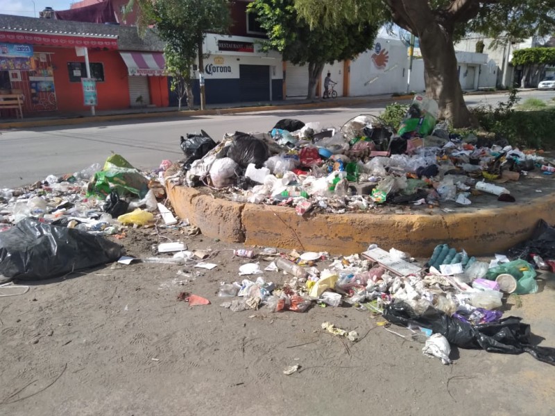 Contaminación en calles responsabilidad de OOSELITE, pero también de ciudadanos