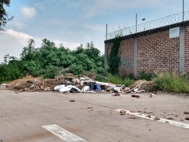 Contaminación; problema constante en Bosques del Valle