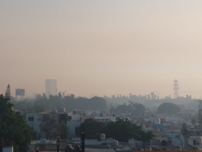 Continúa alerta atmosférica por incendio en La Primavera