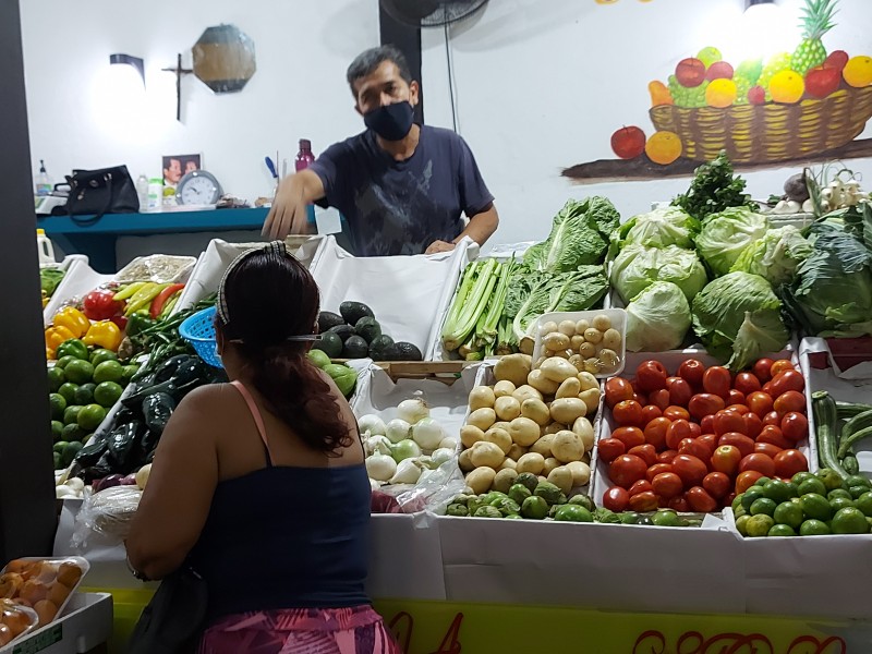 Continúa alza de precios en Nayarit, suben fresa y calabaza