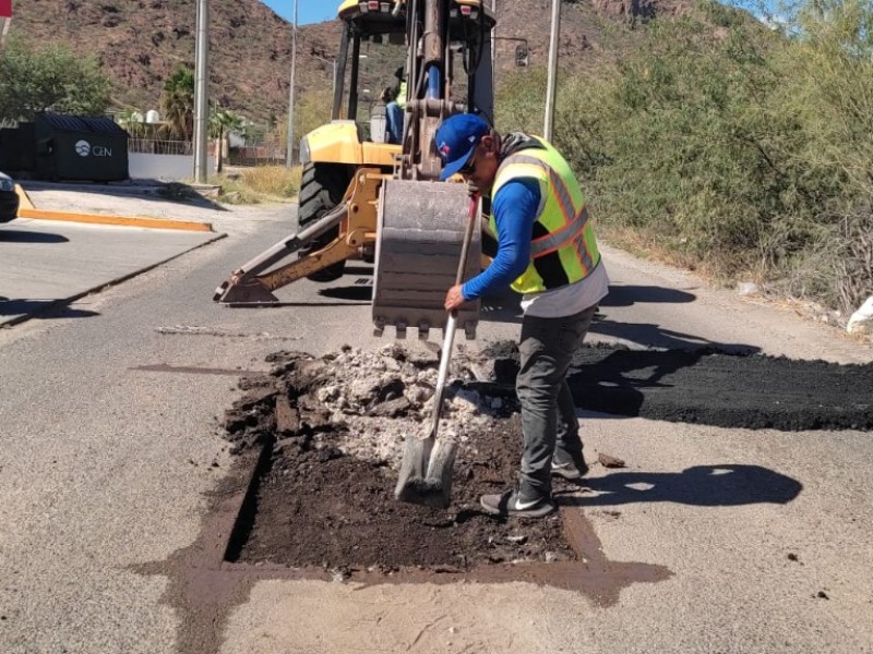 Continúa bacheo en San Carlos y al Norte de Guaymas