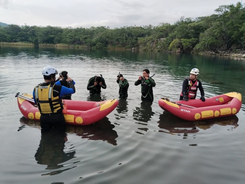 Continúa búsqueda de persona en lago de Comitán