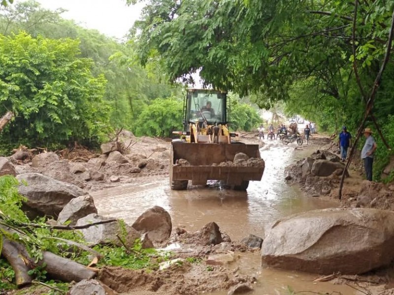 Continúa Cicaeg trabajando en zona afectada por Max