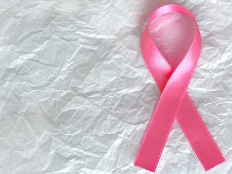 Continúa concientización sobre cáncer de mama