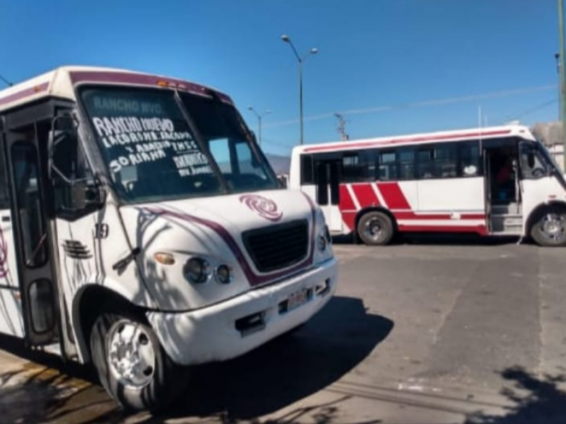 Continúa crisis económica para transportistas locales por la pandemia