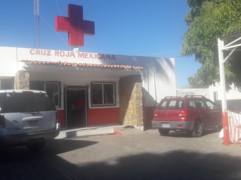 Continúa Cruz Roja prestando servicio a pacientes covid