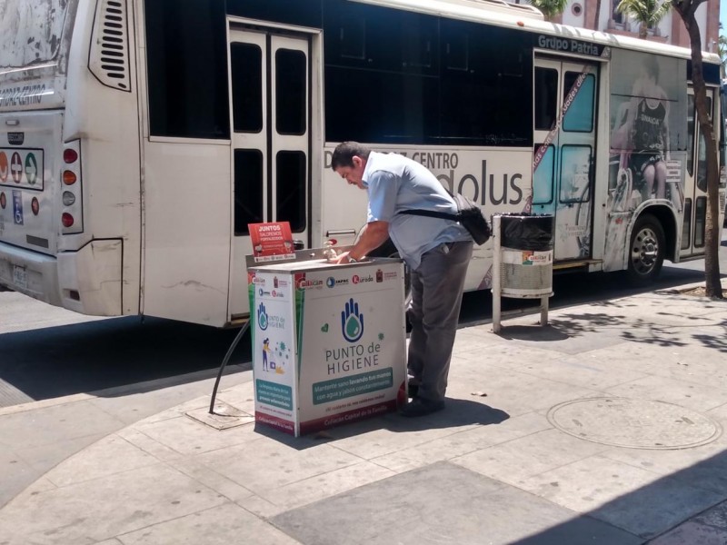 Instalan puntos de higiene en Culiacán para prevenir el COVID