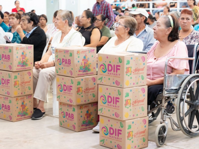 Continúa DIF Nayarit entregando apoyos sociales