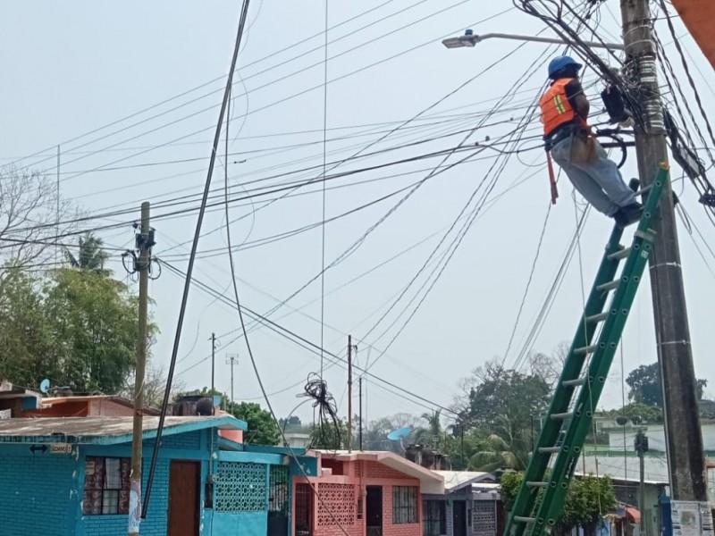 Continúa el desmantelamiento de cables de Mega en desuso