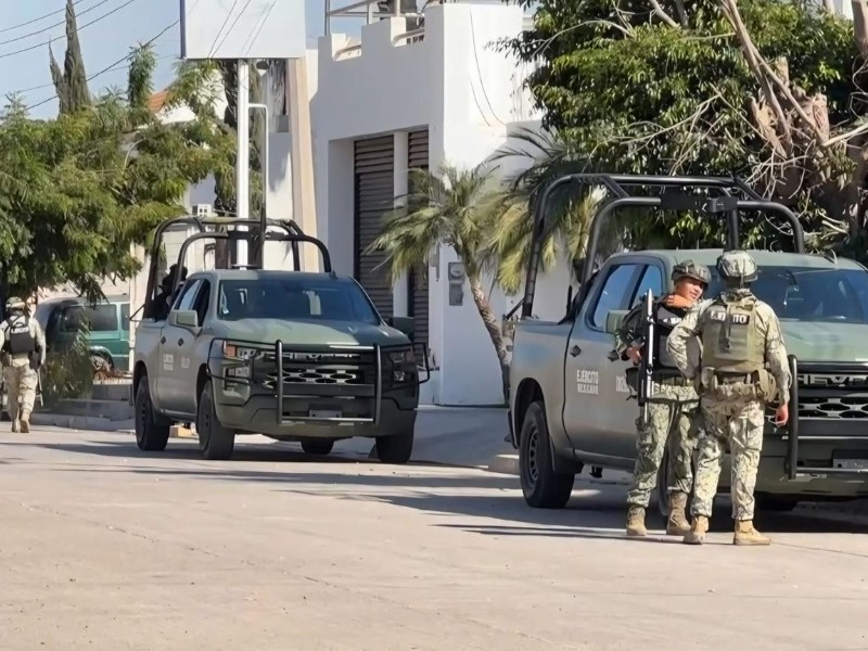 Continúa el Ejército realizando cateos en colonias y poblados de Guasave