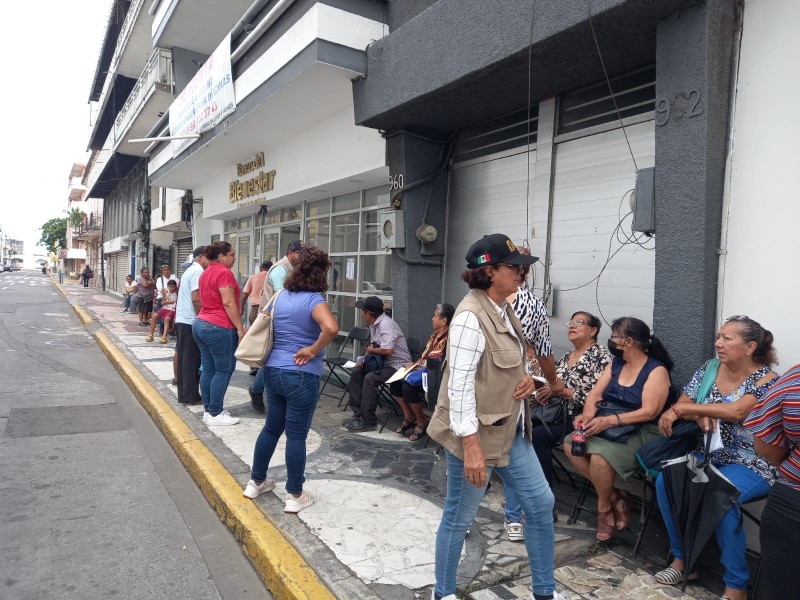 Continúa el pago de pensiones del Bienestar a adultos mayores