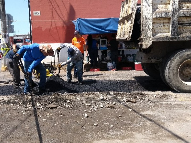 Continúa el trabajo de bacheo en Tepic