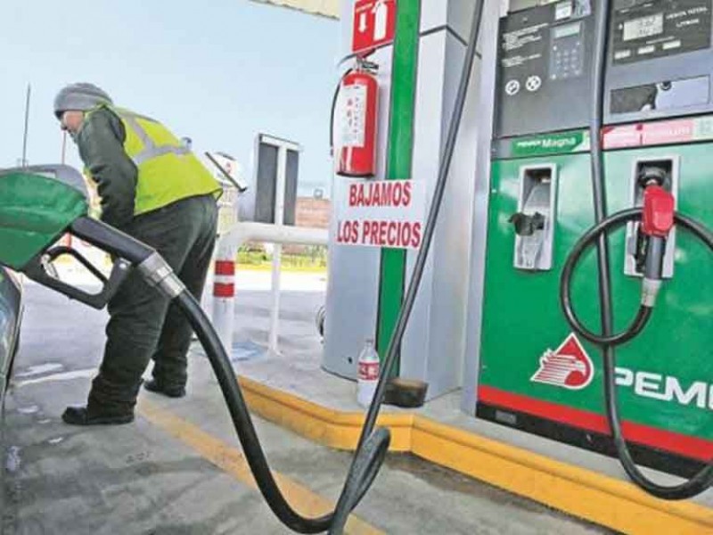 Continúa en aumento el precio de la gasolina en México