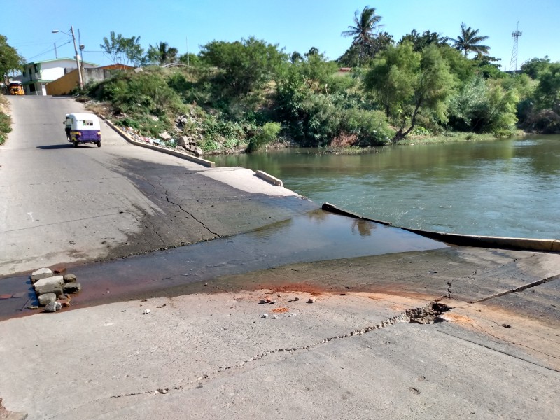 Continúa en mal estado el vado en Juchitán