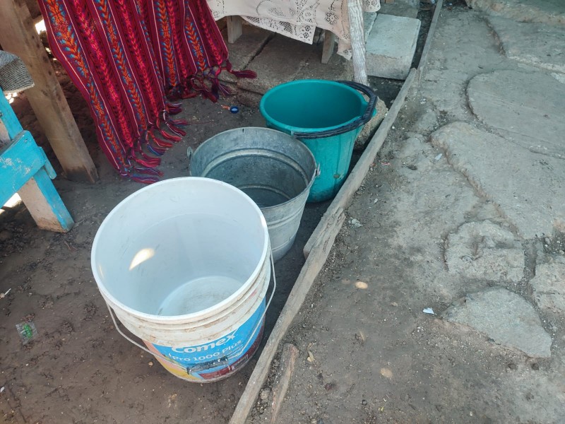 Continua escasez de agua en Tuxpan
