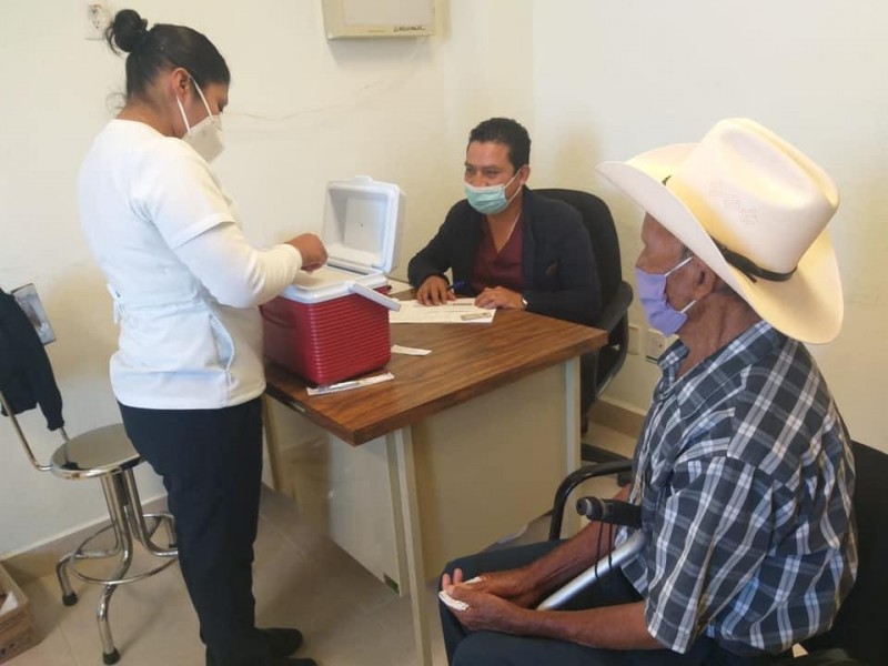 Continúa jornada de vacunación contra COVID-19 en 7 municipios