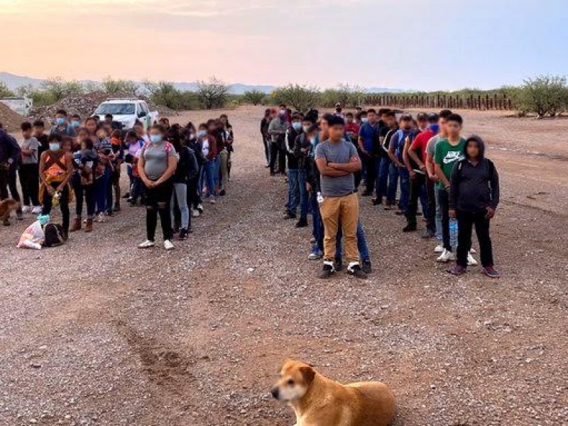 Continúa la detención de menores migrantes indocumentados no acompañados