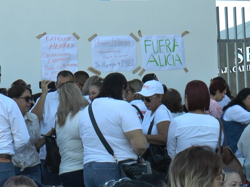 Continúa la lucha magisterial por mejores condiciones laborales