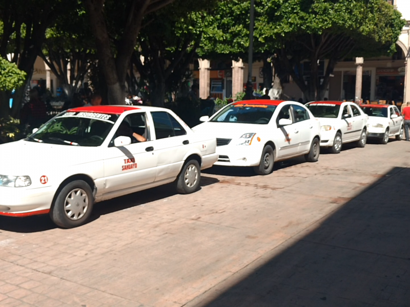 Continúa la mala temporada para taxistas