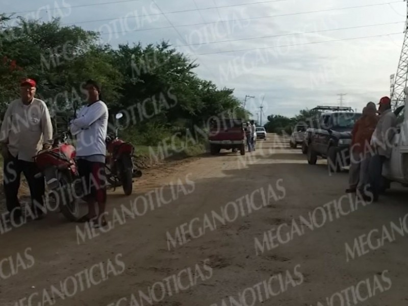 Continúa la toma del parque eólico en Espinal