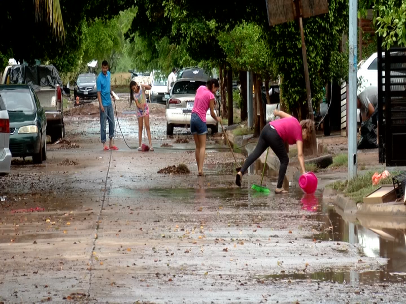 📹Continúa limpieza de calles en Fracc Las Mañanitas