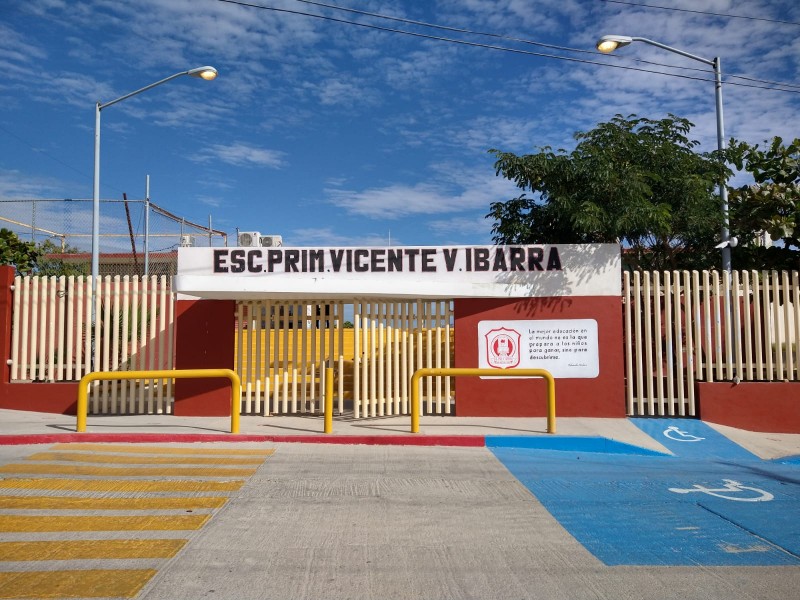 Continúa municipio apoyando a SEP en mantenimiento a escuelas