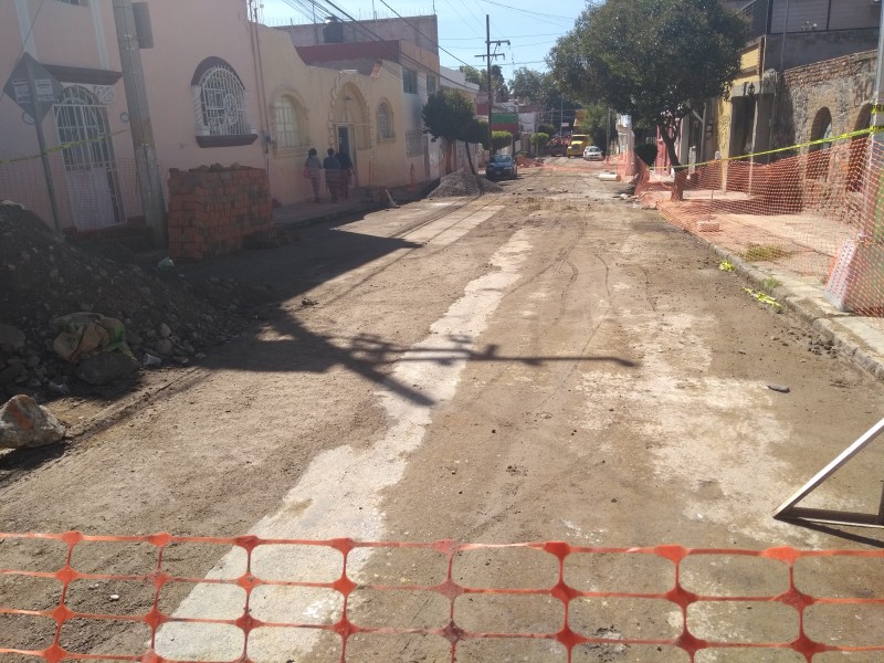 Continúa obra de drenaje en barrio El Carmen