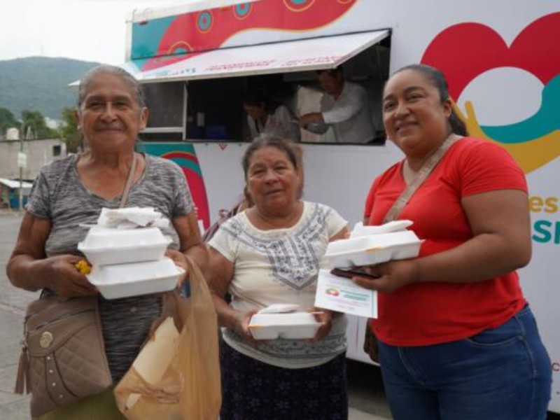 Continúa recorrido de Comedores Móviles del Humanismo