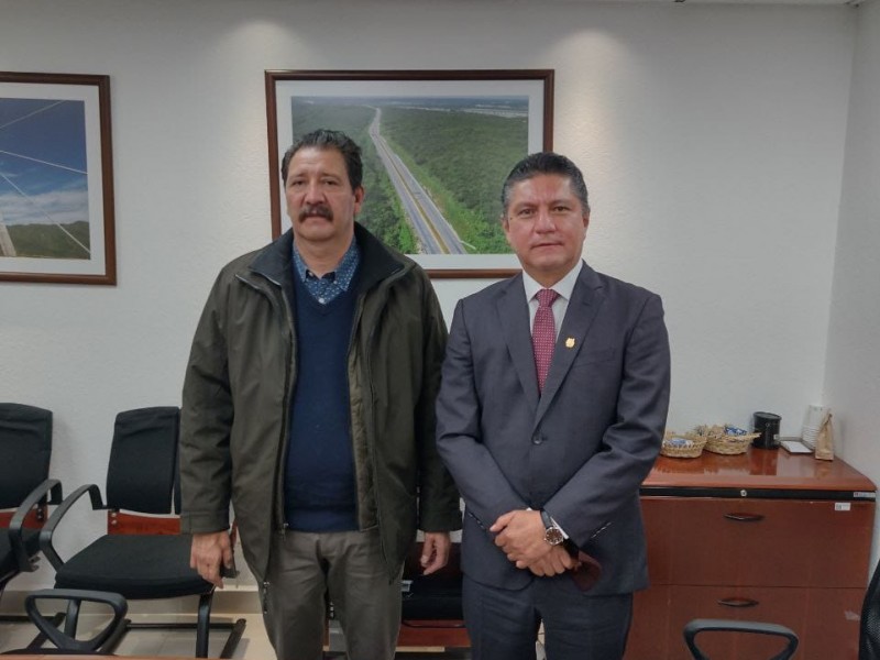 Continúa rector gestión de recursos para obras en la UMSNH