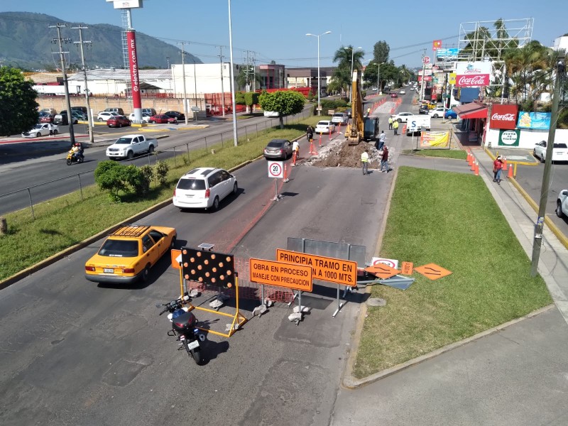 Continua rehabilitación de avenida Insurgentes