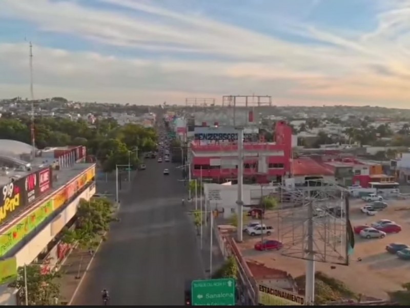 Continúa retiro de anuncios espectaculares para eliminar contaminación visual