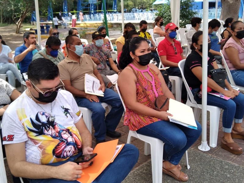 Continua sin incidencias vacunación a maestros de la Costa Grande