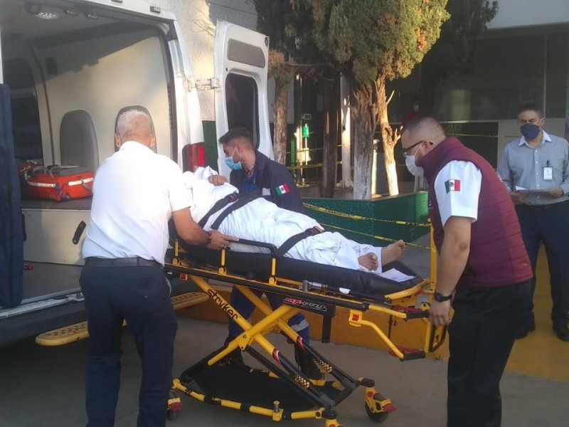 Continúa SSM con traslado de víctimas del accidente en Joquicingo