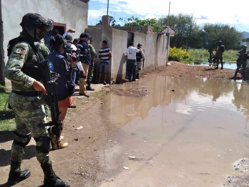 Continúa subiendo nivel de presa Centenario