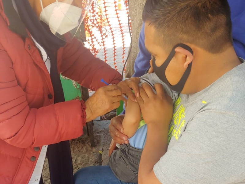 Continúa vacunación contra influenza en Querétaro
