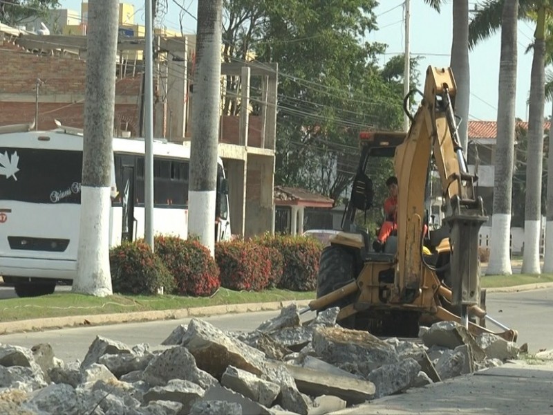 Continúan avances en remodelación del Boulevard Tuxpan
