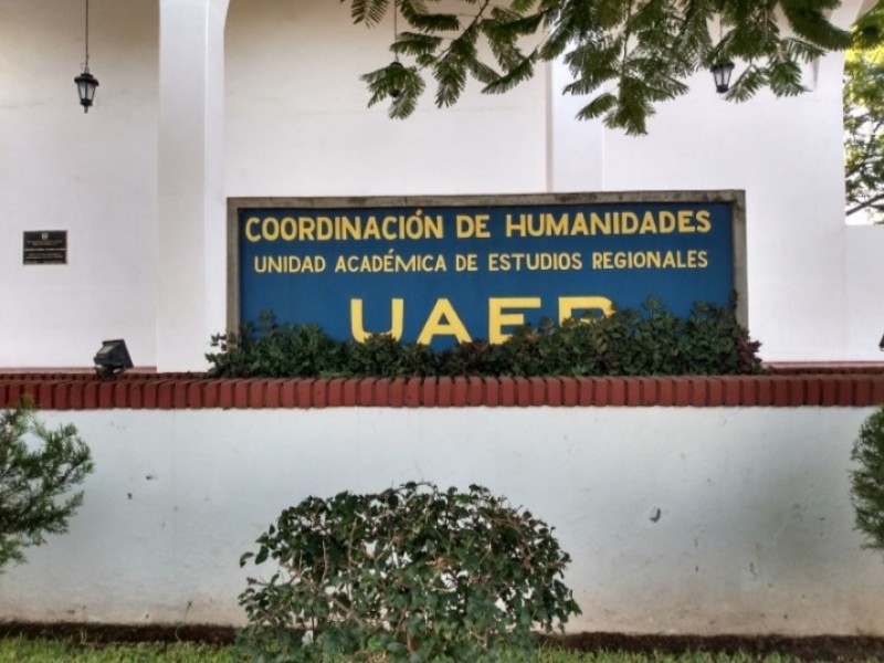 Continúan con sus actividades en la UAER Jiquilpan