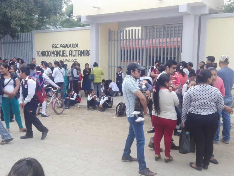 Continúan conflictos en la primaria Ignacio Manuel Altamirano